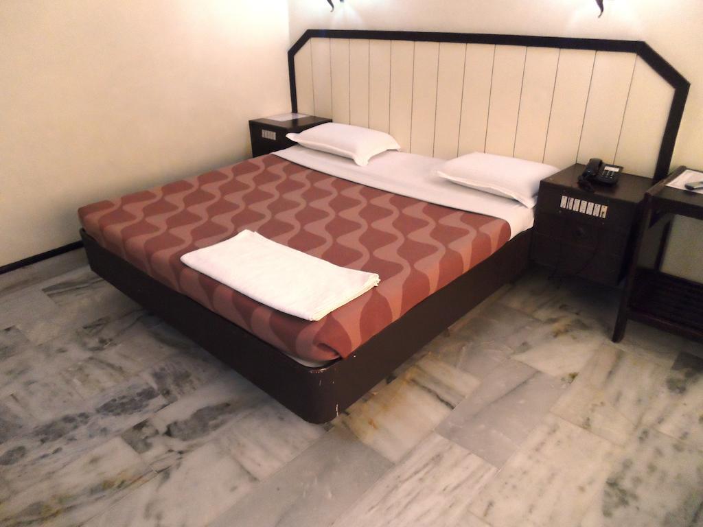 Hotel Sivapriya Kodaikanal Room photo